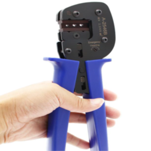 Alicate para prensar cable solar